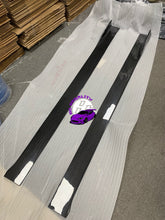 Load image into Gallery viewer, Genuine carbon fiber side skirts
