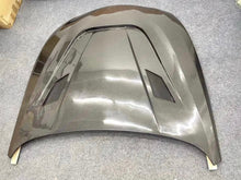 Load image into Gallery viewer, BMW E63 E64 Carbon fiber vented hood
