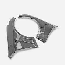 Load image into Gallery viewer, Infiniti G35 VENTED CARBON FIBER FENDERS