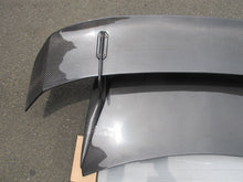 Load image into Gallery viewer, R35 GTR REVO CARBON TRUNK+SPOILER