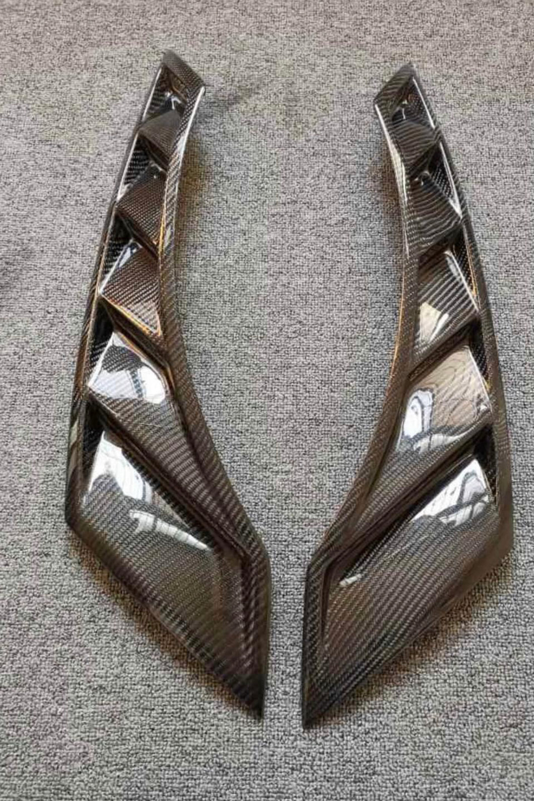 Carbon fiber fender vents