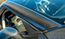 Load image into Gallery viewer, Nissan gtr r35 carbon fiber roof pillar
