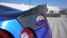 Load image into Gallery viewer, Nissan GT-R raised wing trunk
