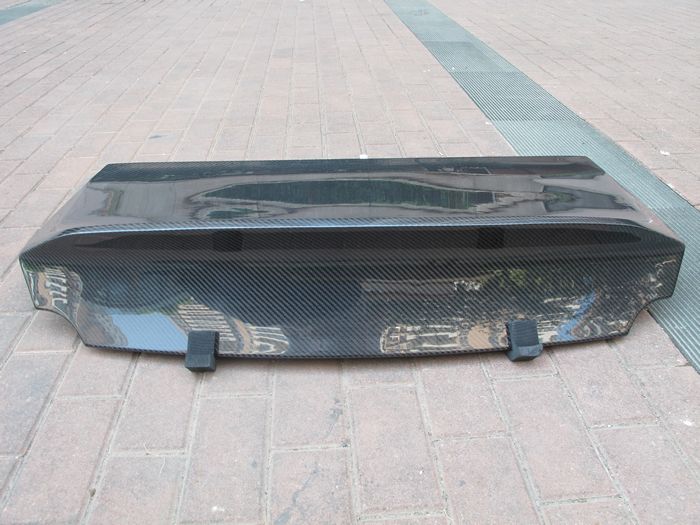 Nissan R35 GTR duckbill trunk lid
