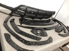 Load image into Gallery viewer, Lamborghini Urus Mansory Forged carbon kit
